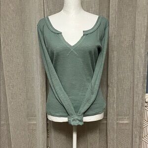 Chic Long Sleeve Top in Sage Green